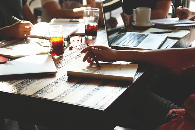 L'utilisation de l'intelligence artificielle et du droit des entreprises