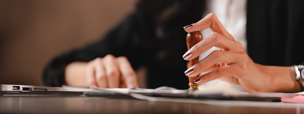 Les mentions obligatoires sur un tampon pour les entreprises de déménagement