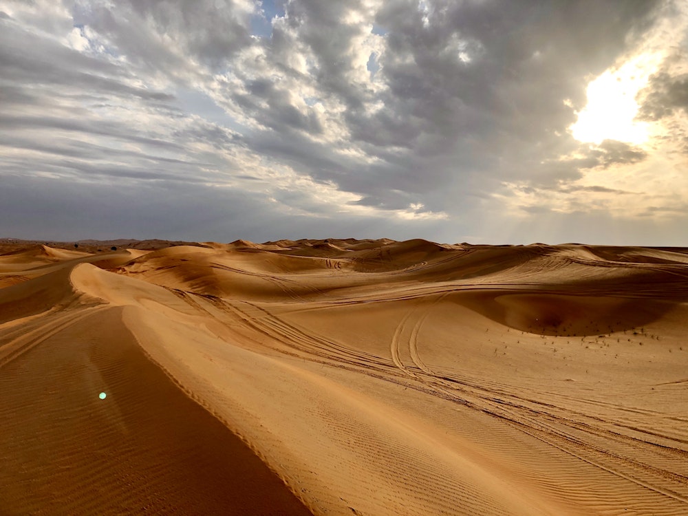Création de Société en Zone Franche à Dubaï: Une Opportunité d'Affaires Incontournable